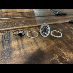 Silver ring set. Size 5 can be stackable